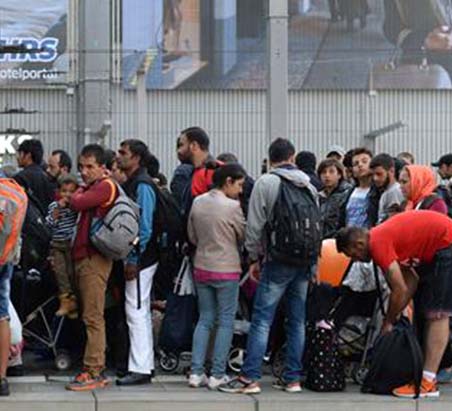 آلمان ميخواهد اخراج مهاجران قبول نشده را دو برابر افزايش دهد